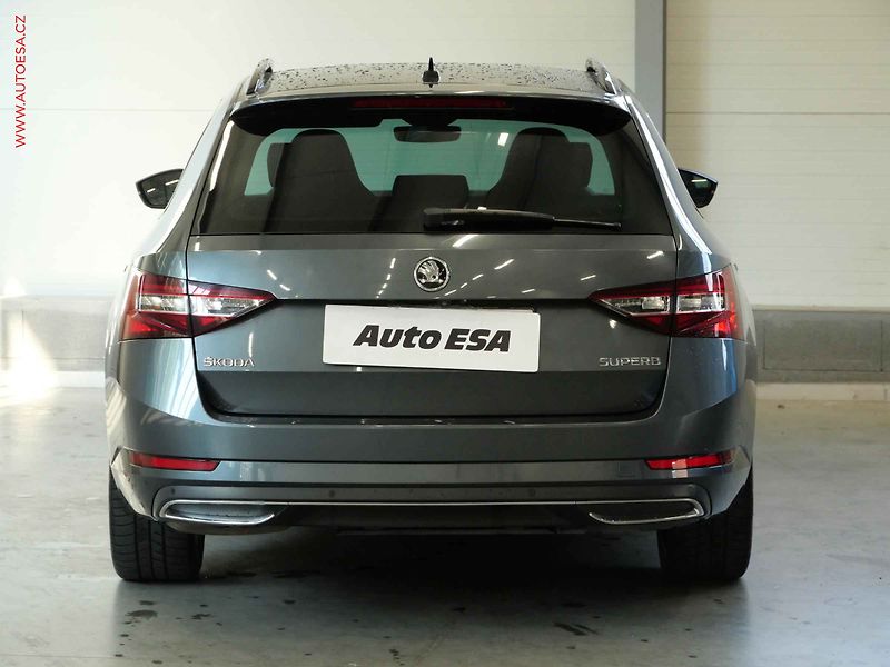 Škoda Superb (2018) 2.0 TDI, Ambiente, DSG - fotka 5 z 22