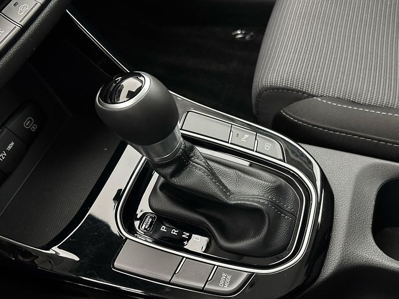 Hyundai i30 Kombi 1,5 T-GDI MHEV - fotka 20 z 26