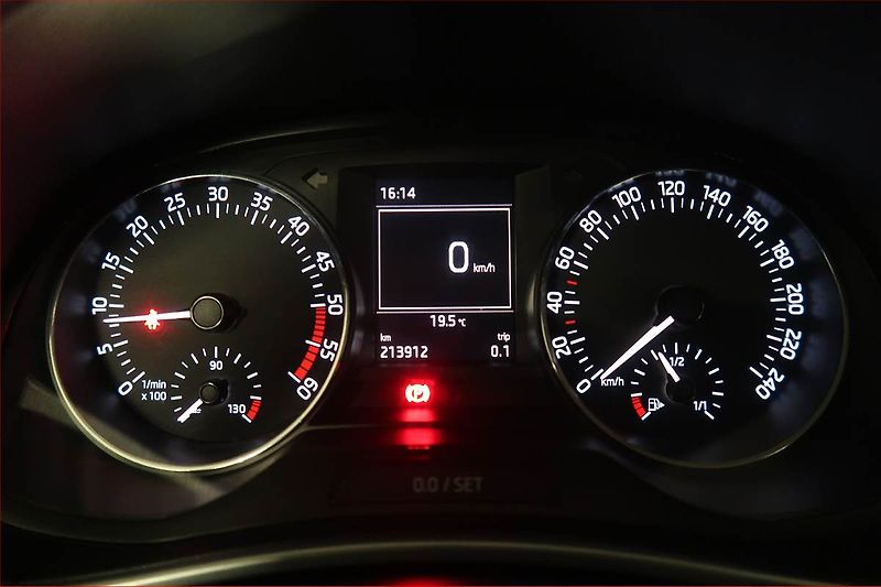 Škoda Fabia (2015) Ambition 1.4 TDI, ČR,1.maj - fotka 11 z 15