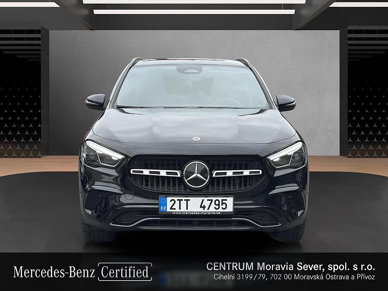 Mercedes-Benz GLA 200d 4MATIC - fotka 8 z 16