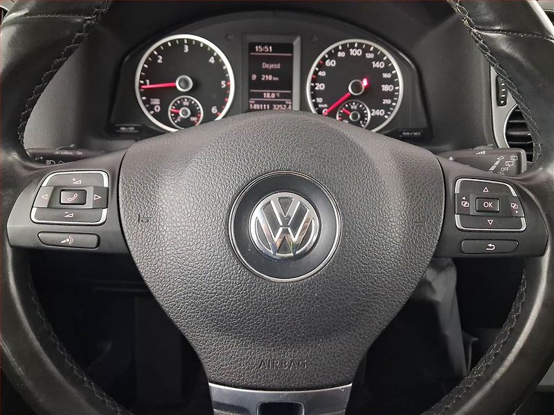 Volkswagen Tiguan (2013) 2.0 TDI, Tempomat - fotka 15 z 22