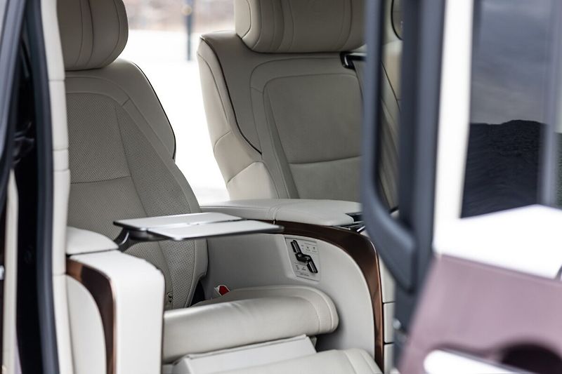 Lexus LM 350h  350H 2,5 HEV Luxury VIP Amonit - fotka 36 z 39