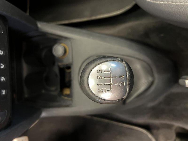 Renault Clio Sport 2.0l 124 kW - fotka 13 z 16