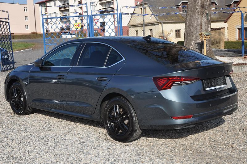 Škoda Octavia IV 2.0TDi 110kW A/T - fotka 4 z 29