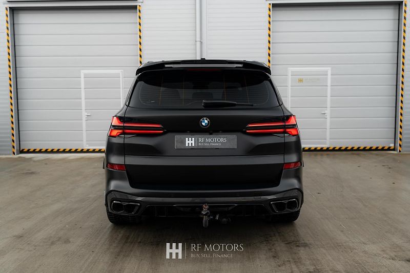BMW X5 (2024) xDrive40i mHEV 280kW - fotka 10 z 55