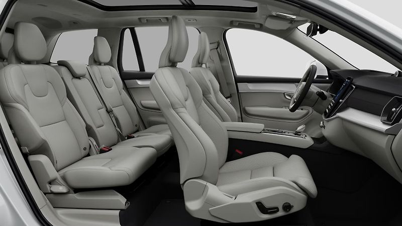 Volvo XC90 (2026) B5 AWD AUT BRIGHT ULTRA 7-míst - fotka 4 z 11