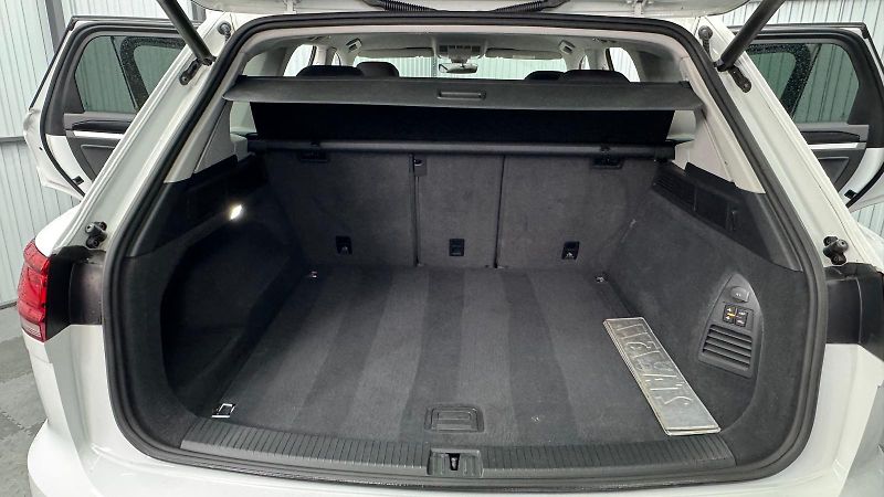 Volkswagen Touareg (2020) - fotka 11 z 27