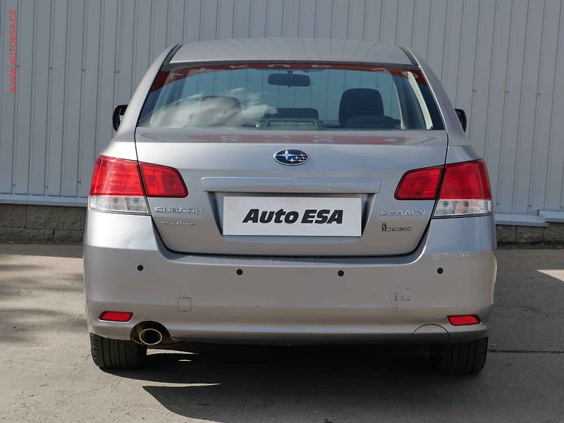 Subaru Legacy (2011) 2.5i 4x4, 1.maj,ČR, AT - fotka 5 z 17