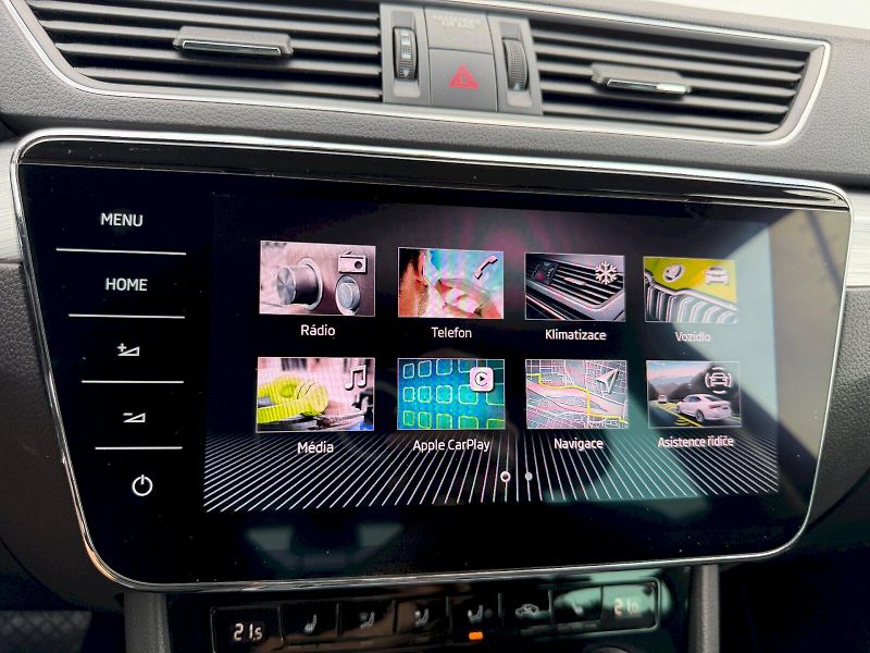 Škoda Superb (2022) 2.0TDI 110kW DSG Comfort Plus - fotka 22 z 35