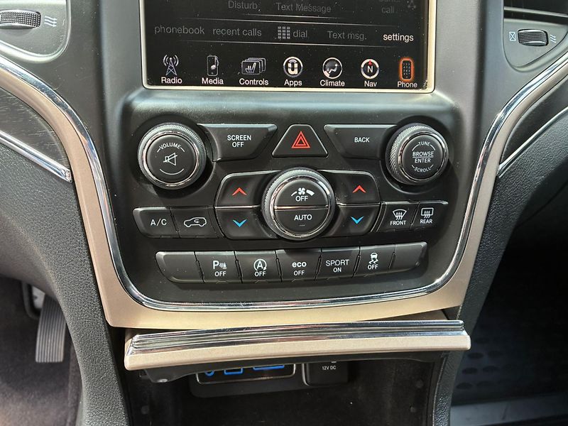 Jeep Grand Cherokee (2016) 3.0CRDi, 184KW, LIMITED, DPH - fotka 20 z 26