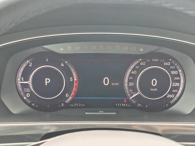 Volkswagen Tiguan R-Line Highline 4Motion DSG 2, - fotka 12 z 30