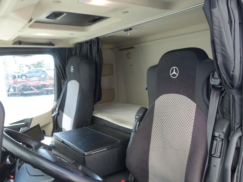 Mercedes-Benz Actros (2017) 1843 LSNRL pod LOHR, retardér - fotka 13 z 21