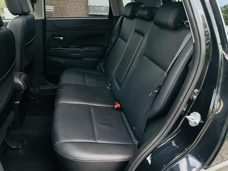 Peugeot 4008 1.8HDI 4x4 VÝHŘEV KAMERA TAŽNÉ - fotka 29 z 47