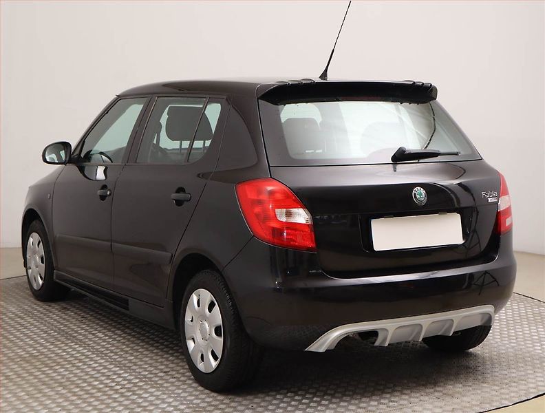 Škoda Fabia (2010) 1.2 12V, Serv.kniha, po STK - fotka 4 z 15