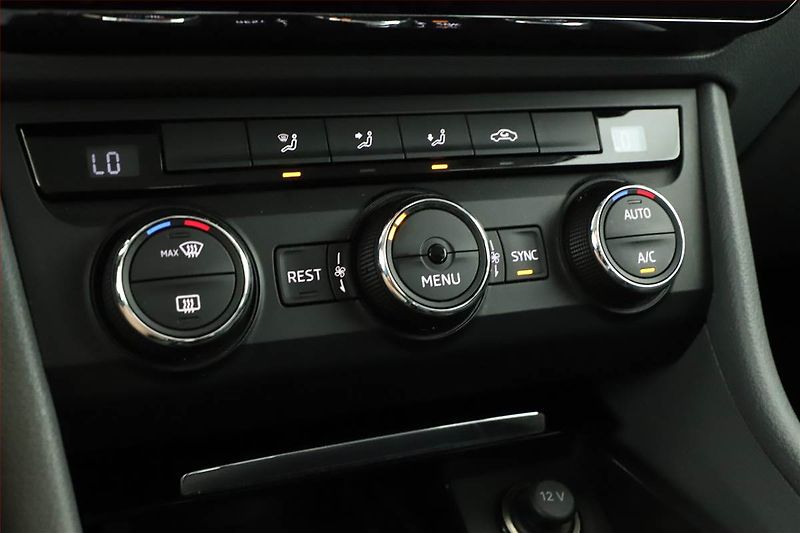 Škoda Superb (2016) 2.0 TDI 4x4, 4X4, Navi - fotka 14 z 19