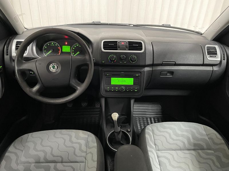 Škoda Roomster 1.2 HTp AC ČR SERVISKA - fotka 20 z 22