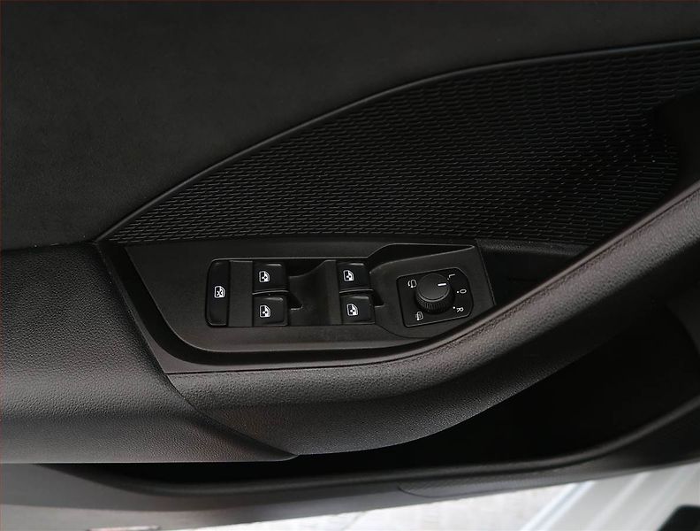 Škoda Octavia (2023) RS 2.0 TDI - fotka 31 z 32