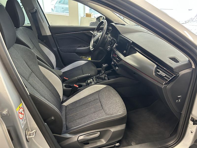 Škoda Scala (2022) 1.0TSi DSG Style REZERVACE - fotka 26 z 26