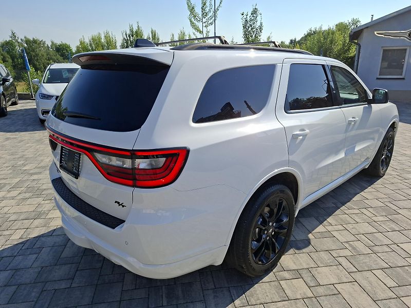 Dodge Durango (2023) 5,7L V8 4x4, Max výbava, tažné - fotka 7 z 35