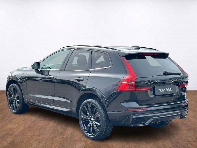 Volvo XC60 T8 ULTRA BLACK EDITON ,335 kW - fotka 3 z 23