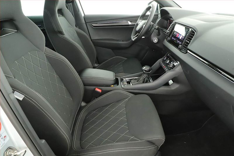 Škoda Karoq (2025) 2.0 TDI, SPORTLINE, 4X4 - fotka 7 z 21