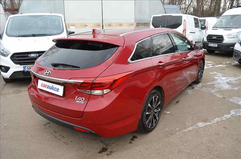 Hyundai i40 (2015) 1,7 CRDI - fotka 4 z 17