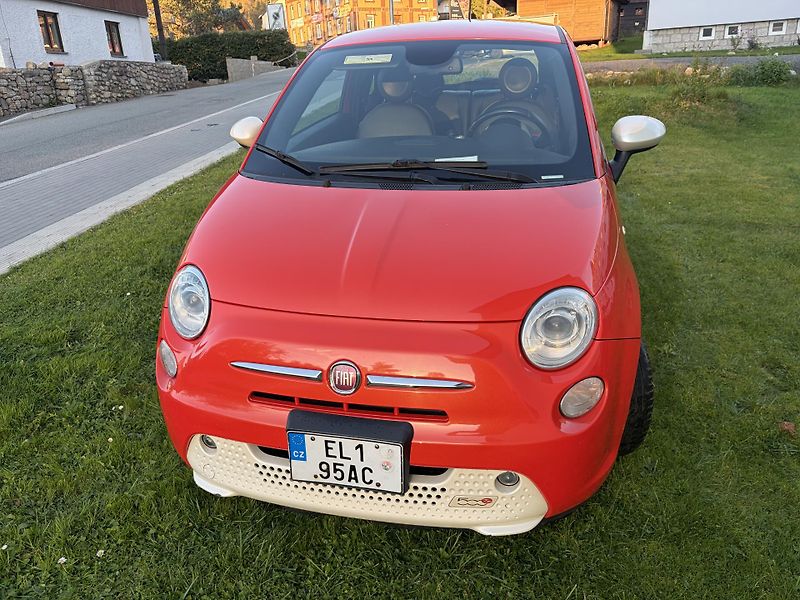 Fiat 500 (2014) - fotka 1 z 14