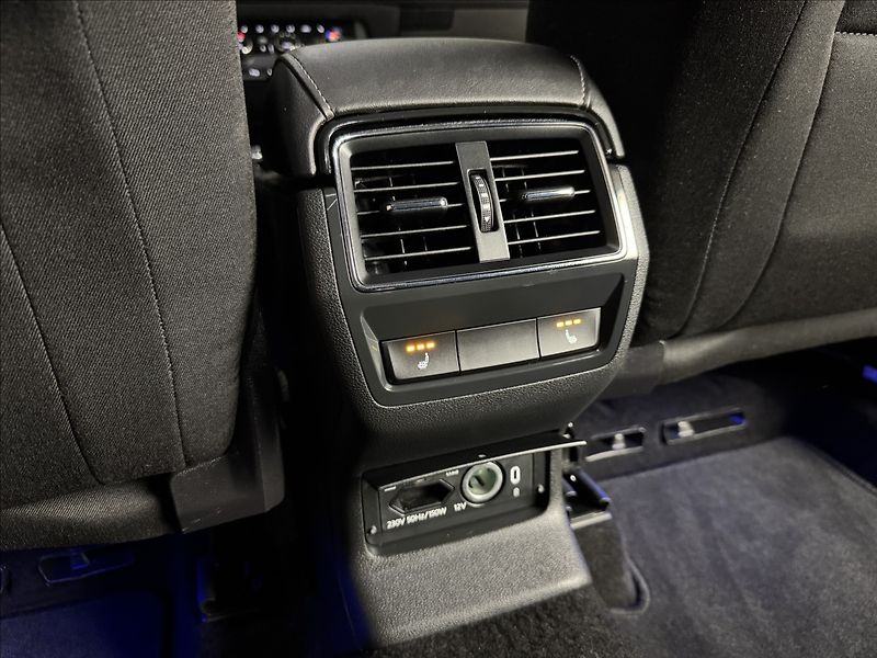 Škoda Kodiaq 2,0 TDi  DSG 4x4 Tour Assist K - fotka 14 z 48