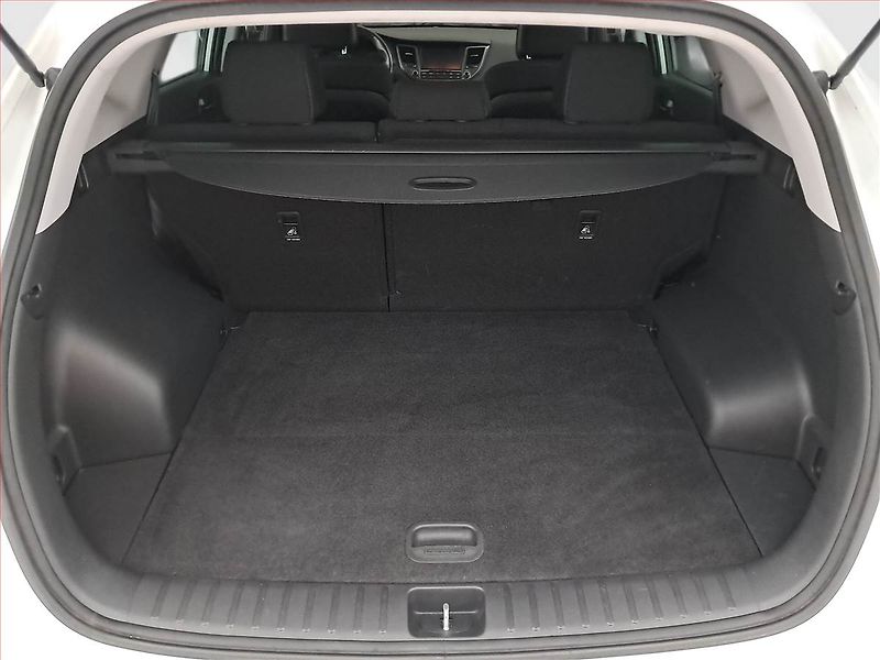 Hyundai Tucson (2018) 1.6 T-GDI, 4X4, Navi - fotka 14 z 18