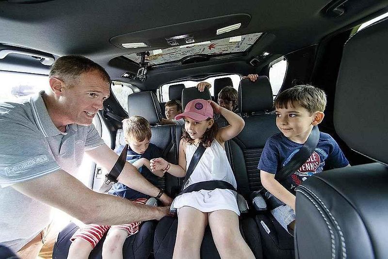Land Rover Discovery.