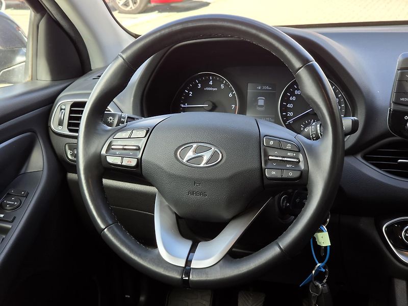Hyundai i30 (2019) 1,4i 73kW HB - fotka 19 z 19