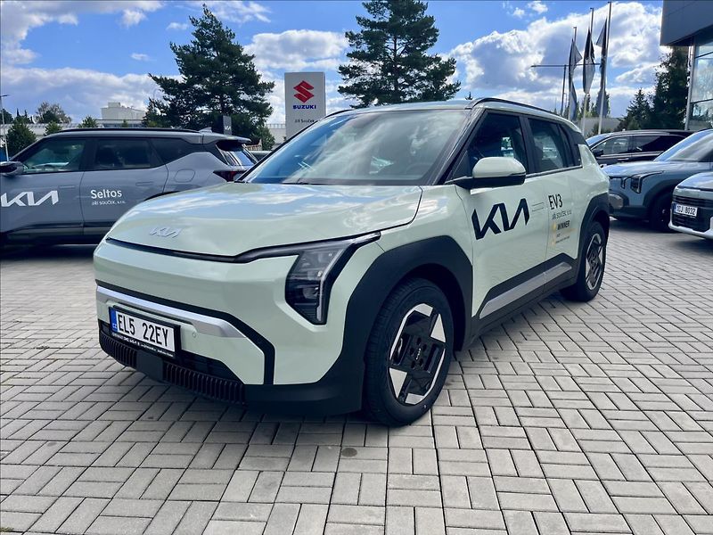 Kia EV3 AIR 150 KW + 81,4 KWH - fotka 9 z 24
