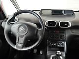 Citroën C3 Picasso (2010) 1.6 VTi, AC, temp, tažné - náhled 11