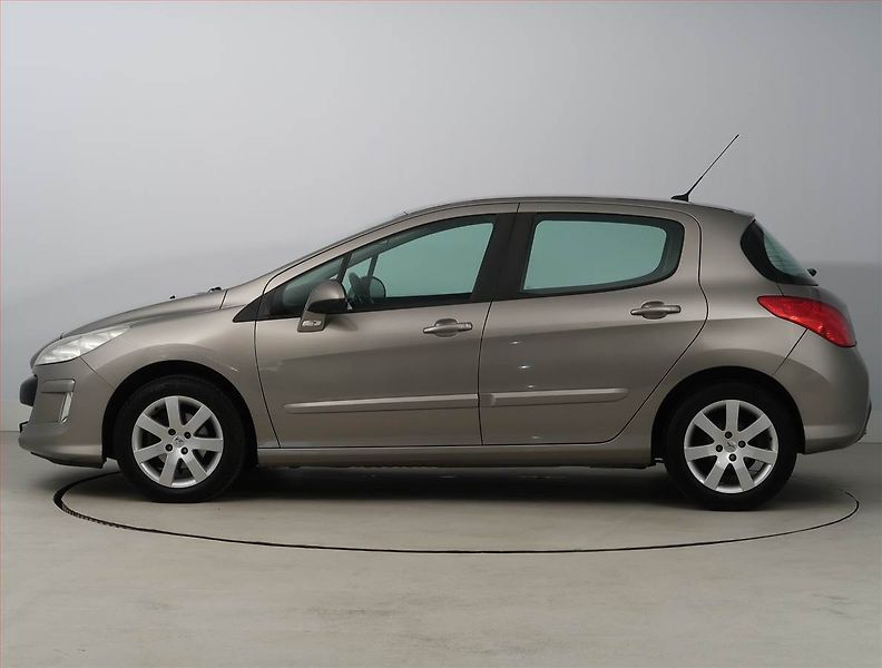 Peugeot 308 (2010) 1.6 VTi, ČR,1.maj, Serv.kniha - fotka 3 z 15