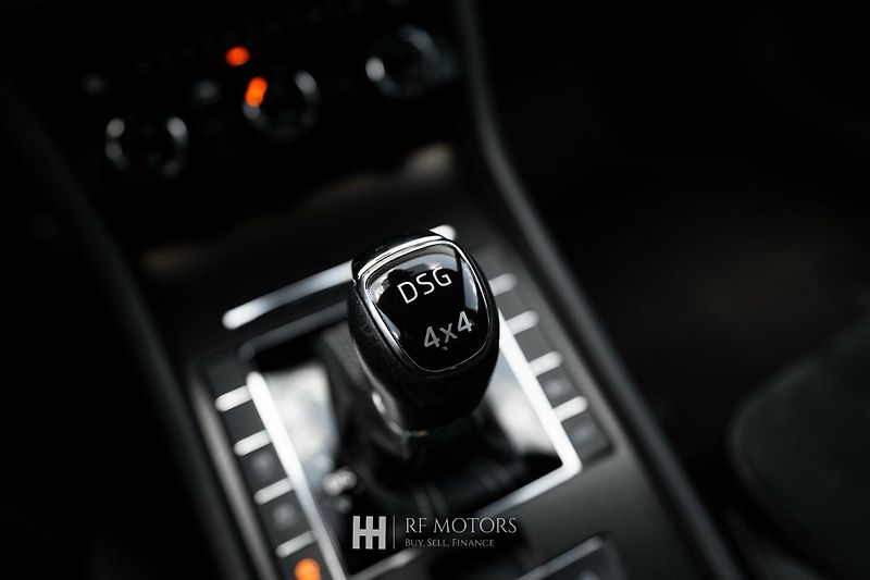 Škoda Superb (2019) Superb SportLine 4x4 200kW - fotka 34 z 45