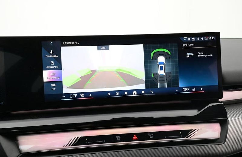 BMW i5 eDrive40 Touring SoH 96% Tažné - fotka 11 z 21