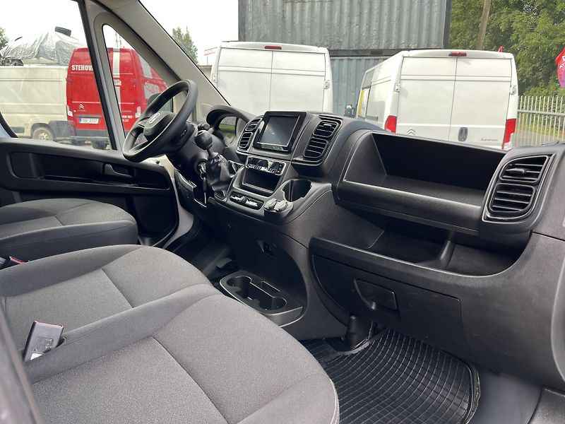 Peugeot Boxer (2023) 2.2 HDI L2H2 ČR 1 MAJ.KLIMA  - fotka 11 z 21