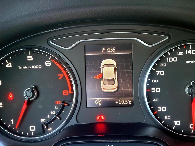 Audi A3 TFSi 103kW Limo,FULL LED - fotka 40 z 44