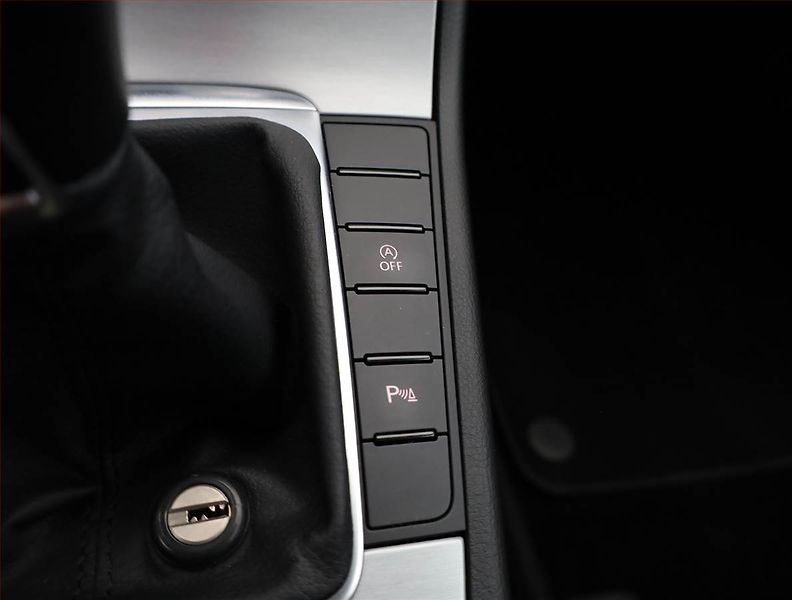 Volkswagen CC (2014) R-line 2.0 TDI, 4X4, ČR,1.maj - fotka 15 z 18