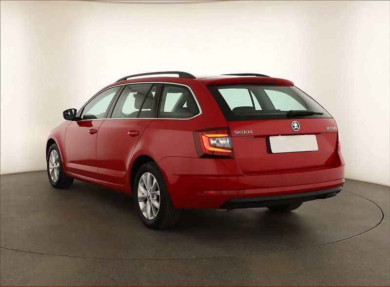 Škoda Octavia (2019) 1.5 TSI, Serv.kniha, Tempomat - fotka 4 z 13
