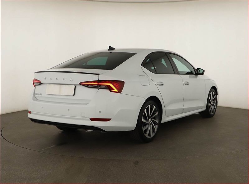Škoda Octavia (2022) Style 1.5 TSI - fotka 5 z 16