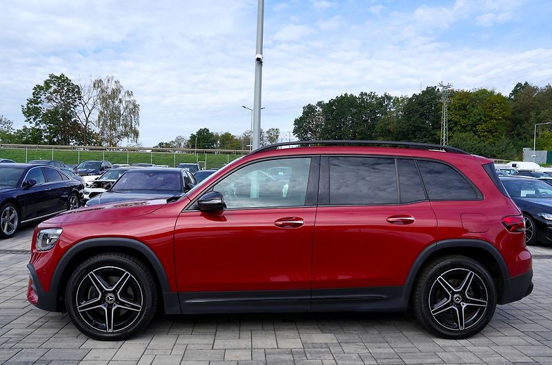 Mercedes-Benz GLB 200d 4Matic/AMG/AT/150 PS/Led - fotka 3 z 40