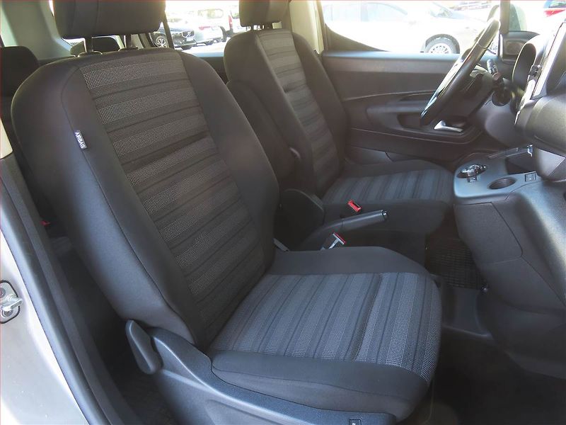 Opel Combo (2020) Enjoy 1.2 Turbo, 5Míst, ČR - fotka 9 z 16