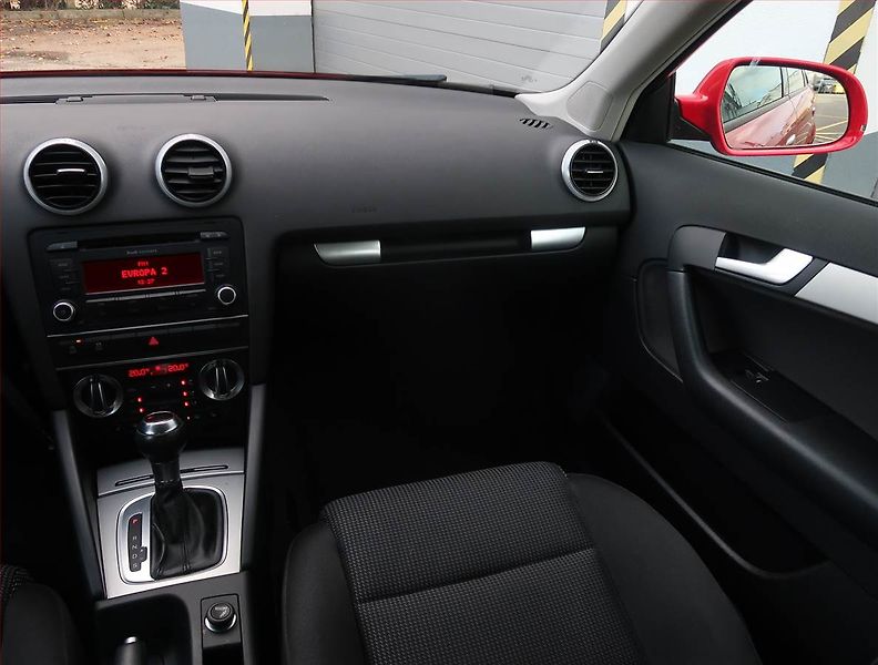 Audi A3 (2012) 1.2 TFSI, Automat, Serv.kniha - fotka 8 z 17