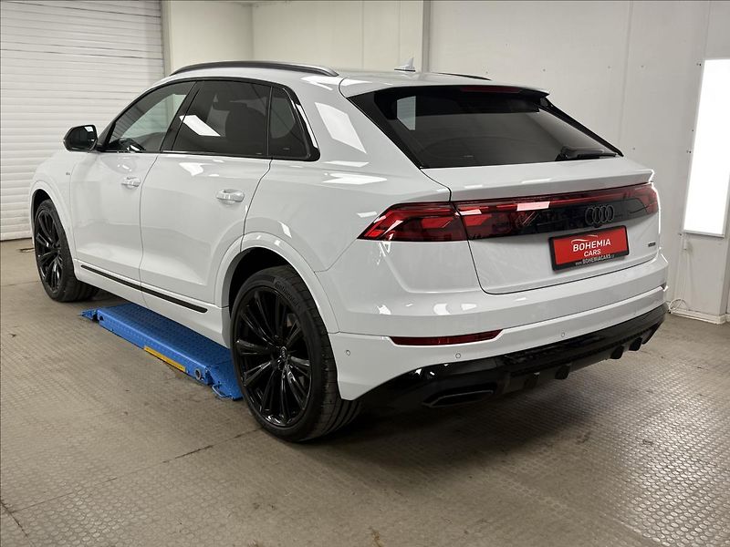 Audi Q8 50 TDI S-LINE 1 MAJ ČR DPH - fotka 4 z 34