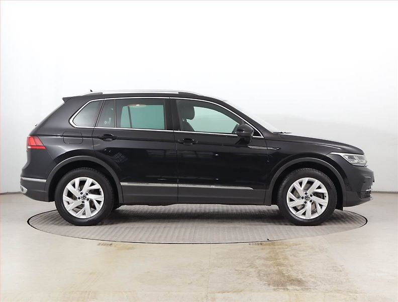 Volkswagen Tiguan (2021) Elegance 2.0 TDI - fotka 6 z 24