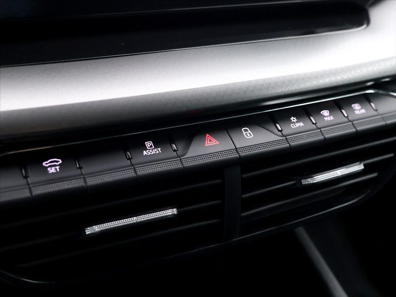 Škoda Octavia 2,0 TDI 85kW CZ 1.Maj LED DPH - fotka 25 z 35