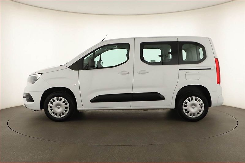 Opel Combo (2023) Edition 1.2 Turbo, 5Míst, ČR - fotka 3 z 12