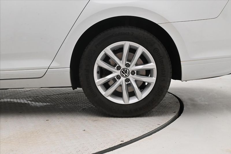 Volkswagen Passat 2,0 TDI 110 kW DSG Business Zá - fotka 31 z 31
