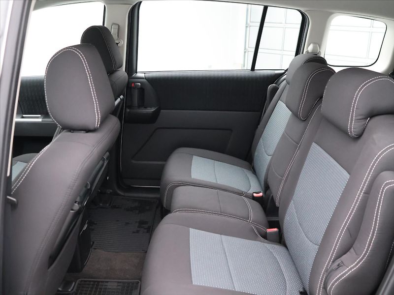Mazda 5 1,8 i 85kW 7-Míst Serv.K. CZ 1 - fotka 16 z 30